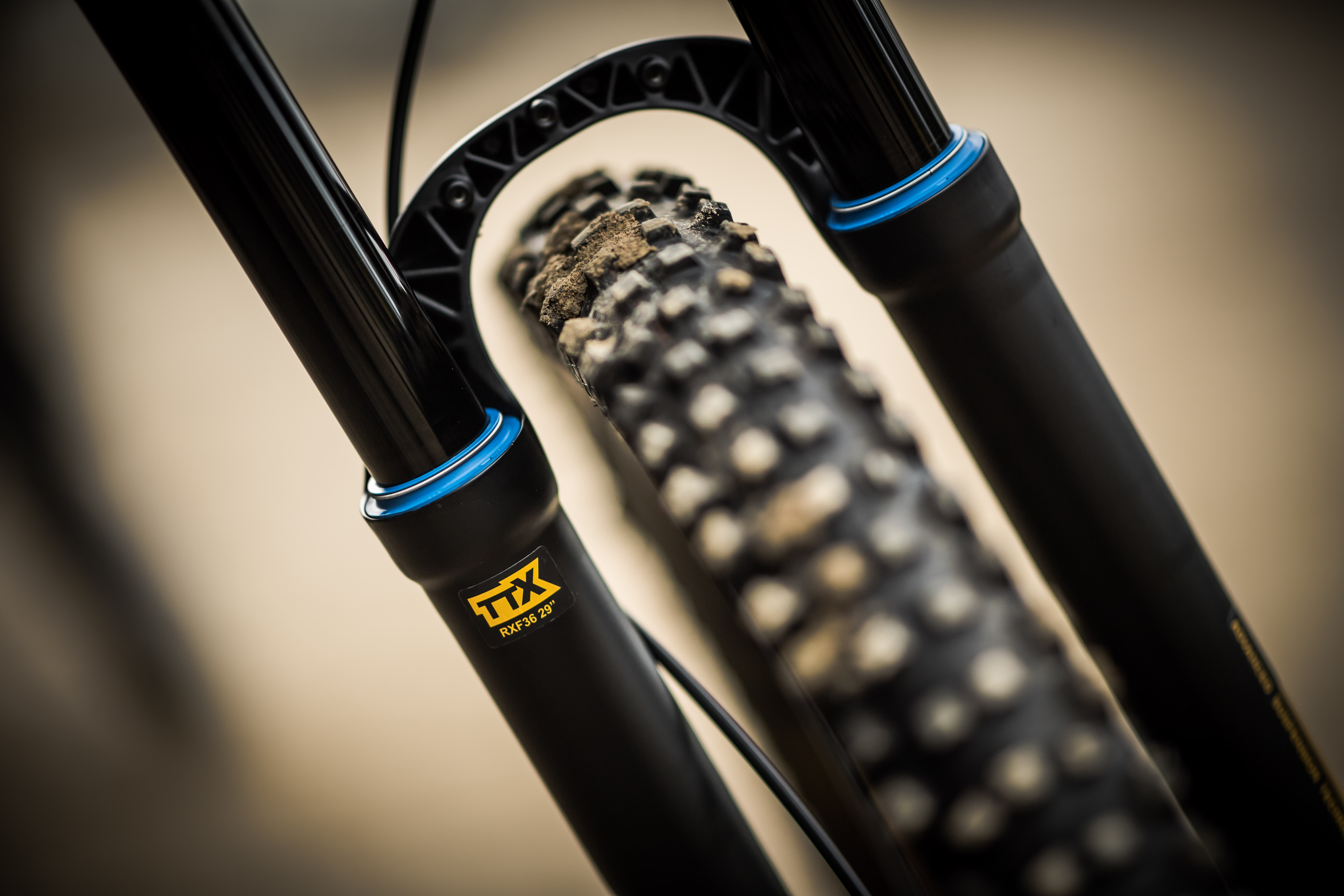 ohlins trail fork